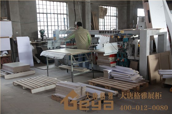 南京展柜廠,南京展柜定制廠家,南京展柜價格,南京展柜設(shè)計制作,南京大唐格雅展柜廠