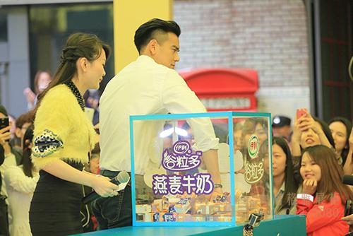 壁咚粉絲福利大放送-大唐格雅展會(huì)搭建