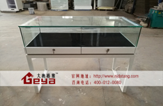 珠寶展柜應該要怎么設計-南京展柜廠