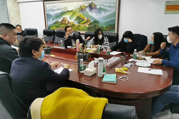 大唐格雅展柜參加牛商會(huì)活動(dòng)