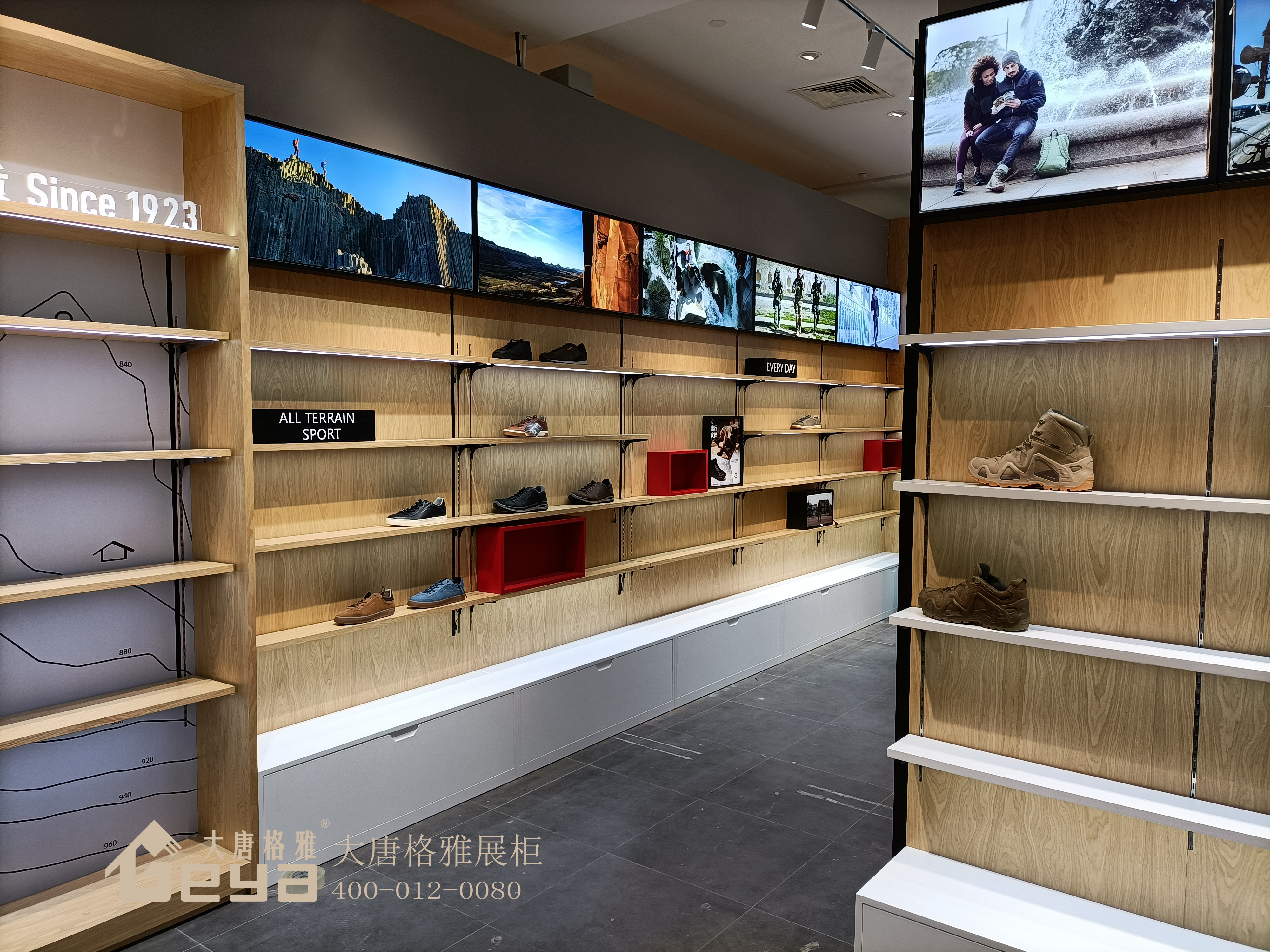 好的展示柜應(yīng)該具備哪些特點(diǎn)?