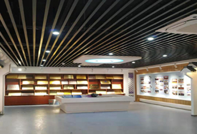 定制博物館展柜要求