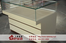 珠寶展柜設(shè)計(jì)主題要明確