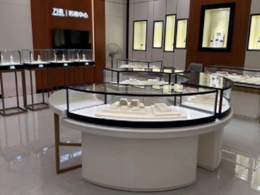 珠寶展柜設(shè)計的時候要注意哪些？