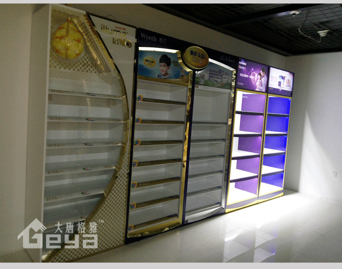 產(chǎn)品展示-雀巢奶粉展柜-南京新街口蘇寧商茂店