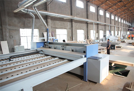 大唐格雅展柜生產(chǎn)線