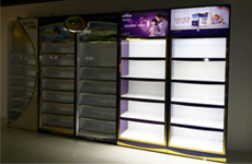 雀巢奶粉柜，大唐格雅關(guān)愛寶寶健康快樂的成長