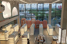 找寵物柜臺(tái)定制廠家需要注意哪些問題?